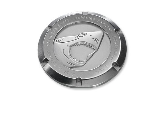 Gehäuseboden, Edelstahl mit geprägtem Logo, Gravur geätzt